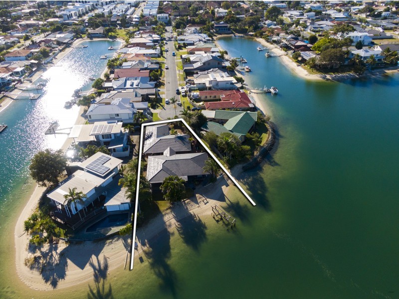 27 Swordfish Court, Palm Beach QLD 4221