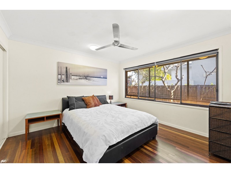 27 Swordfish Court, Palm Beach QLD 4221