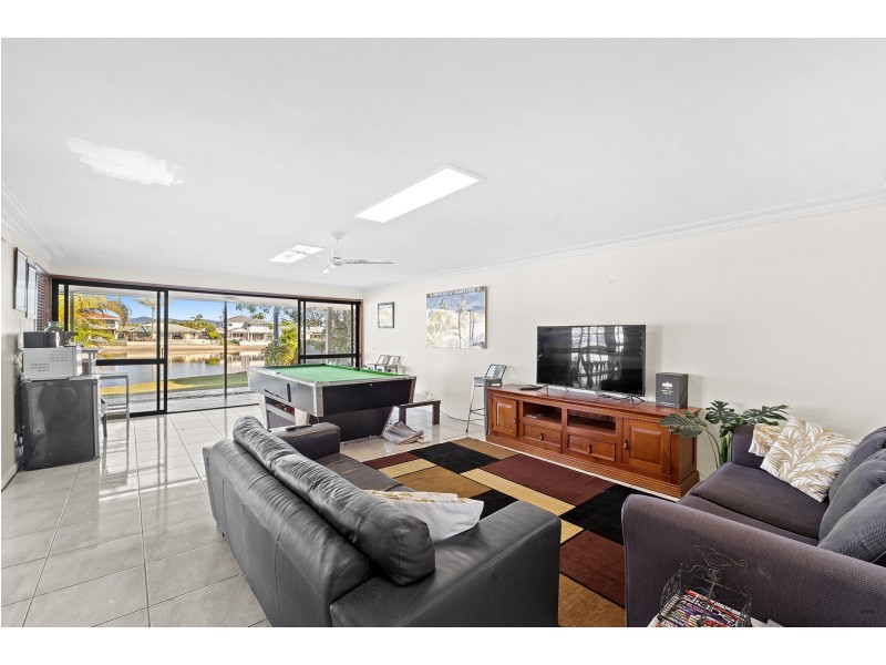 27 Swordfish Court, Palm Beach QLD 4221