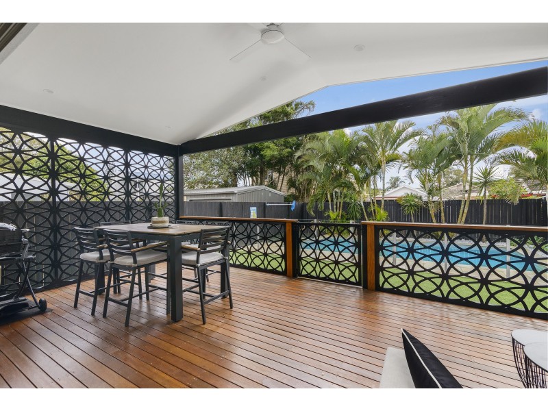 35 Twenty Fifth Avenue, Palm Beach QLD 4221