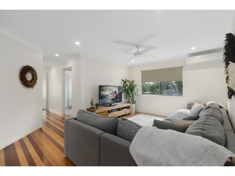 35 Twenty Fifth Avenue, Palm Beach QLD 4221