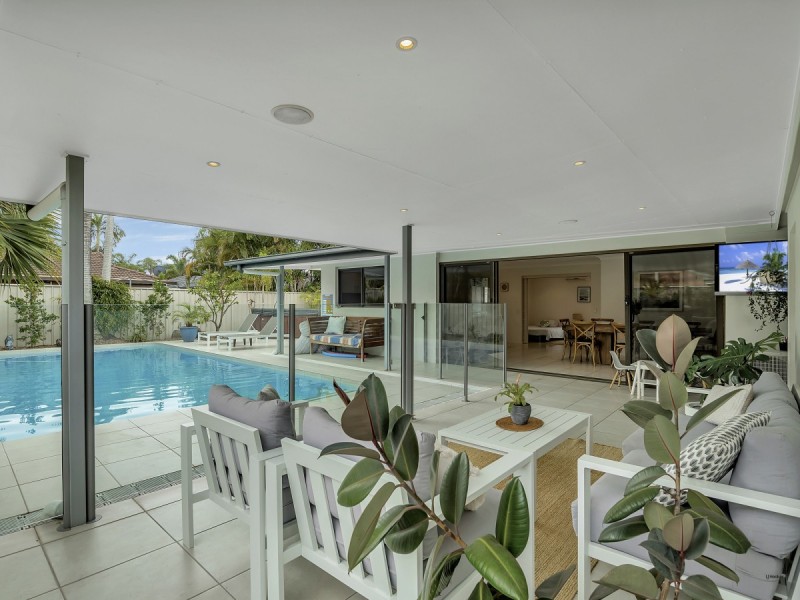 7 Penguin Parade, Burleigh Waters QLD 4220