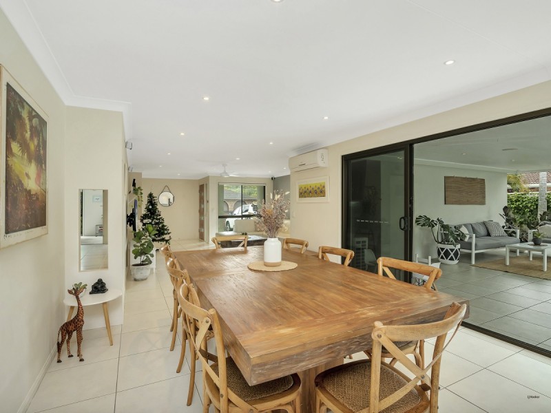 7 Penguin Parade, Burleigh Waters QLD 4220