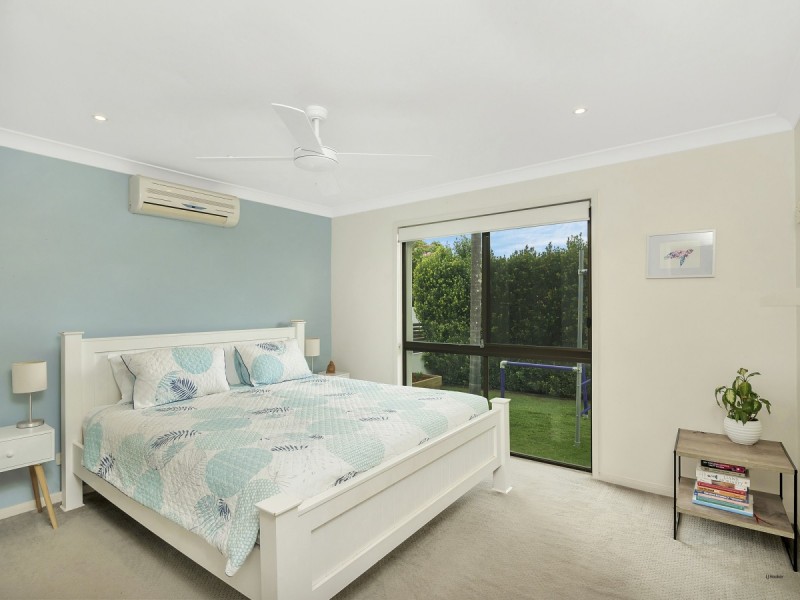 7 Penguin Parade, Burleigh Waters QLD 4220