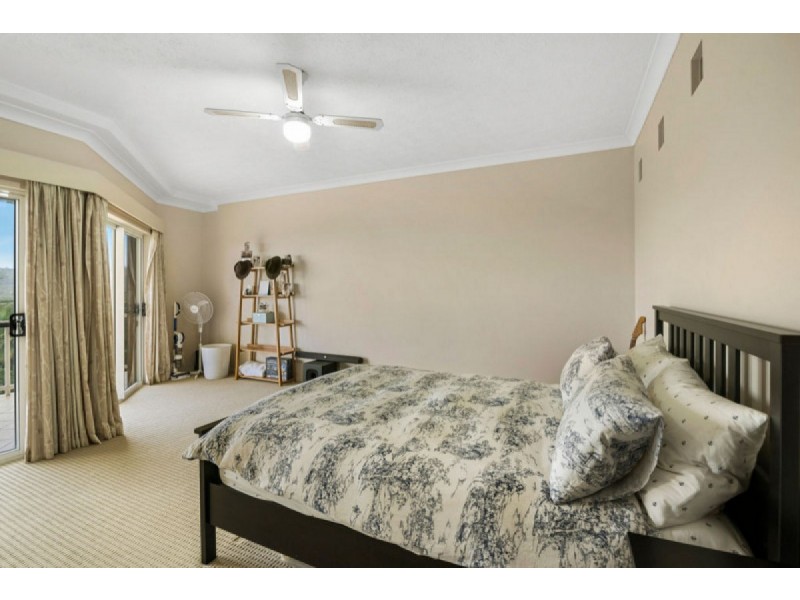 Elanora QLD 4221