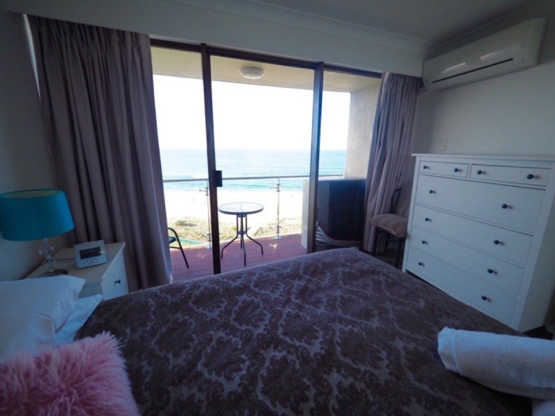9c/969 Gold Coast Highway, Palm Beach QLD 4221