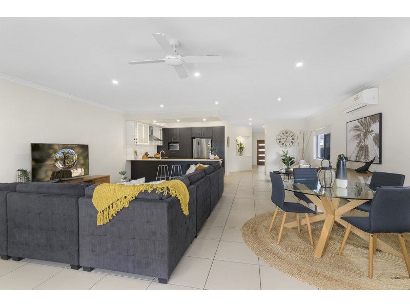 35 Twenty Fifth Avenue, Palm Beach QLD 4221