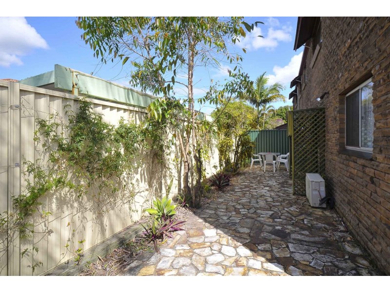 2/83 Laguna Avenue, Palm Beach QLD 4221