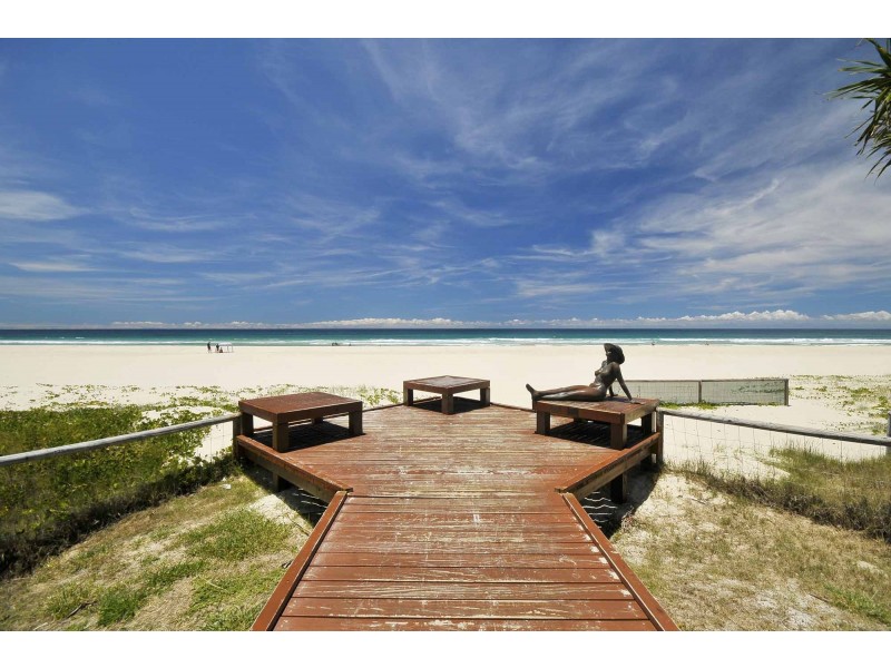 2/83 Laguna Avenue, Palm Beach QLD 4221