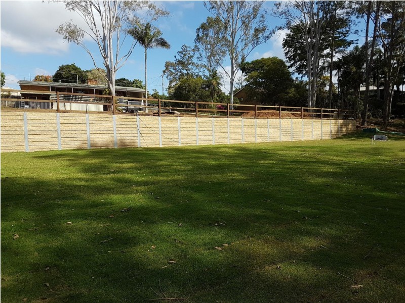 118-120 Springlands Drive, Slacks Creek QLD 4127