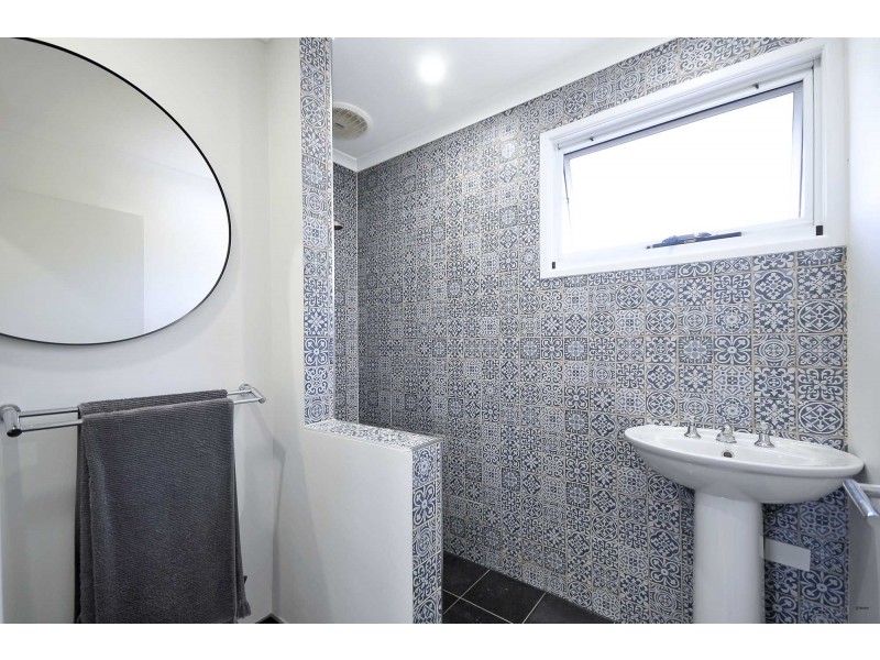 3 Regent Street, Currumbin QLD 4223