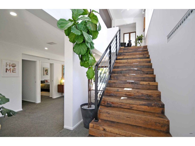 3 Regent Street, Currumbin QLD 4223