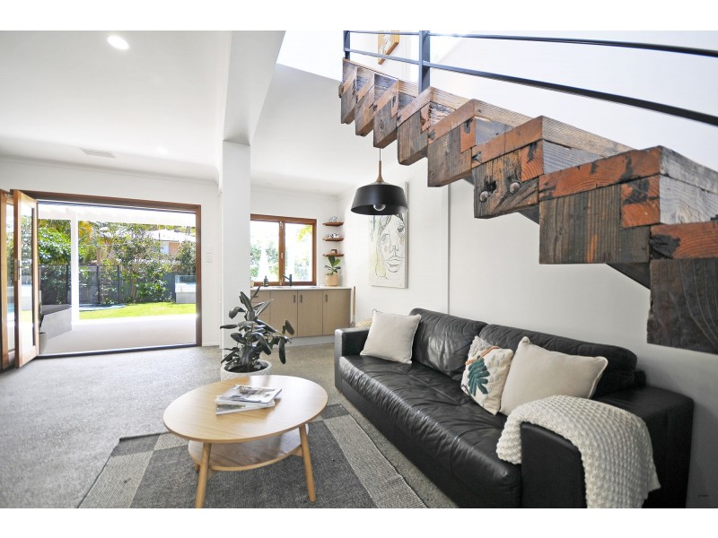 3 Regent Street, Currumbin QLD 4223