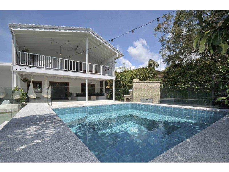3 Regent Street, Currumbin QLD 4223