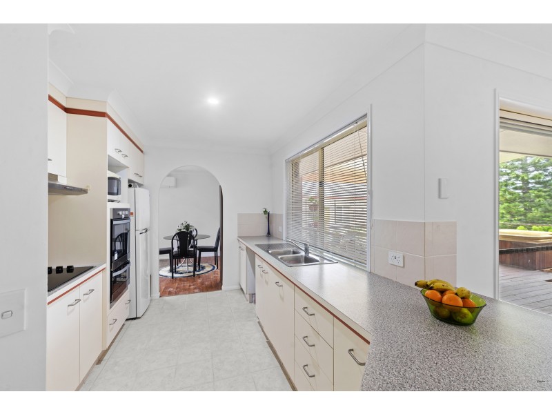 17 Shamrock Avenue, Banora Point NSW 2486