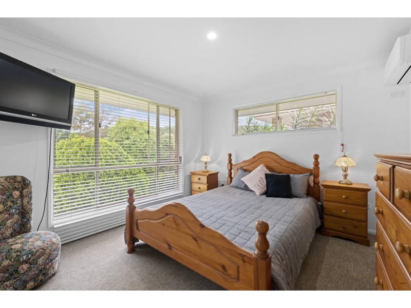 17 Shamrock Avenue, Banora Point NSW 2486