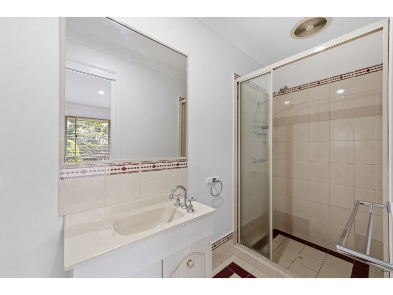 17 Shamrock Avenue, Banora Point NSW 2486