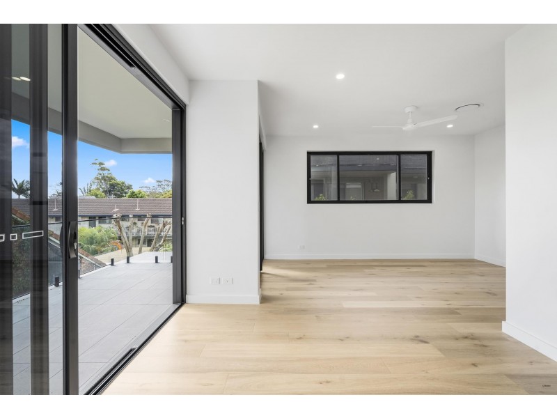 4/1034 Gold Coast Highway, Palm Beach QLD 4221