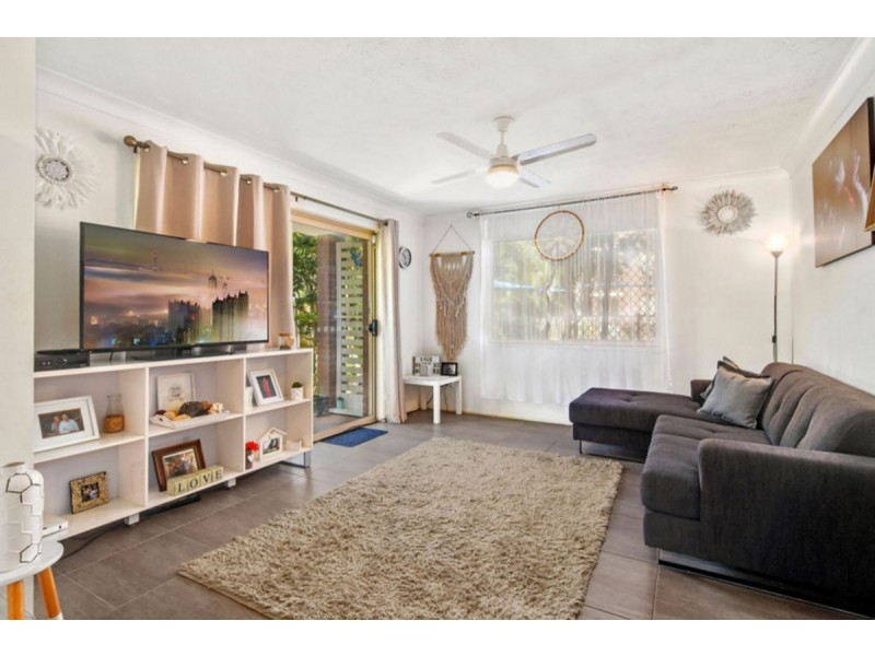 1/66 Sarawak Avenue, Palm Beach QLD 4221