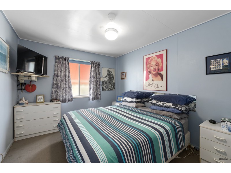 33 Sixth Avenue, Palm Beach QLD 4221