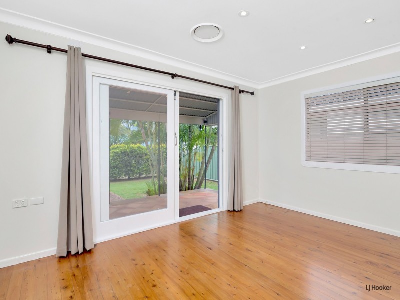 52 Palm Beach Avenue, Palm Beach QLD 4221