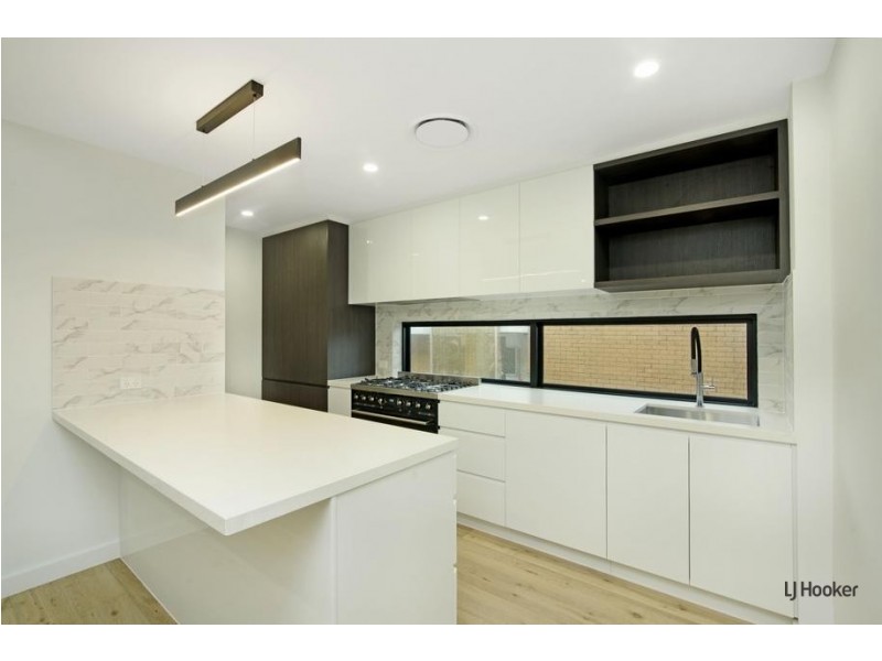 2/1034 Gold Coast Highway, Palm Beach QLD 4221