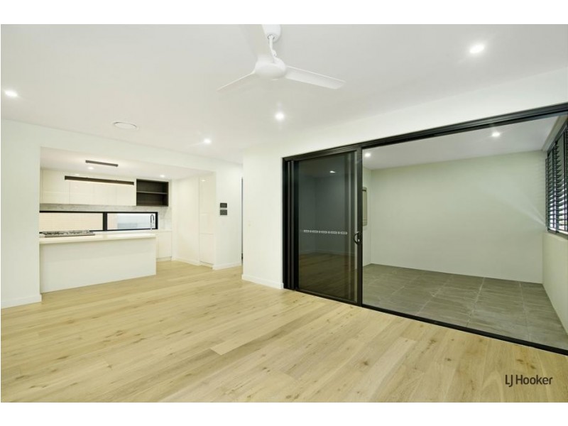 2/1034 Gold Coast Highway, Palm Beach QLD 4221