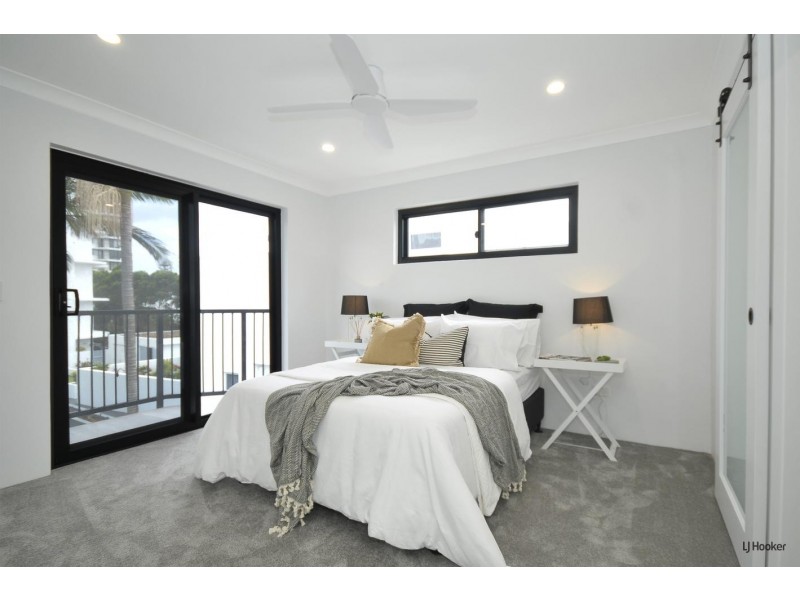 1/213 Boundary Street, Coolangatta QLD 4225