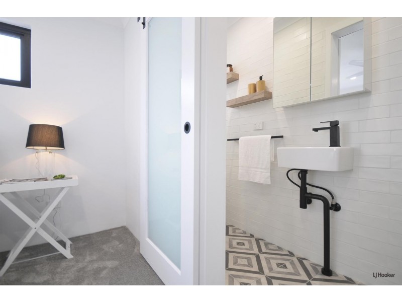 1/213 Boundary Street, Coolangatta QLD 4225