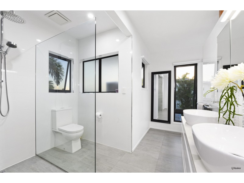 25a Swordfish Court, Palm Beach QLD 4221