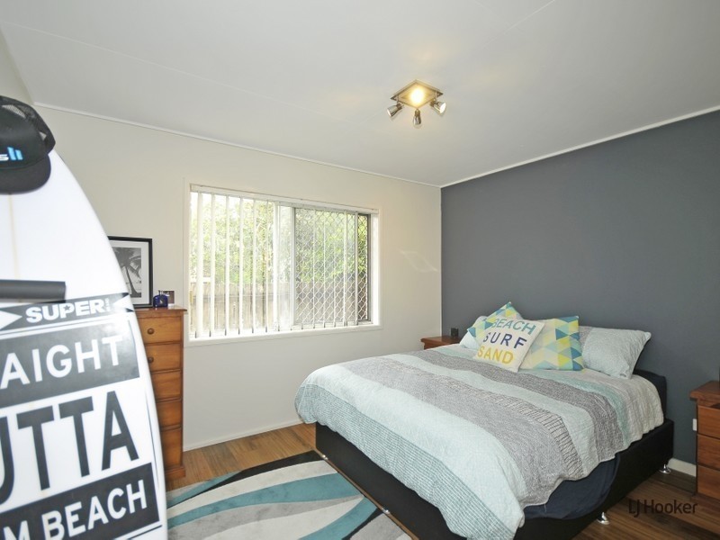 2/22 Twenty Seventh Avenue, Palm Beach QLD 4221