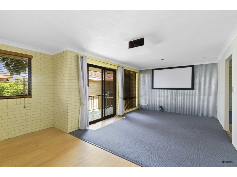 8/22-24 Duet Drive, Mermaid Waters QLD 4218