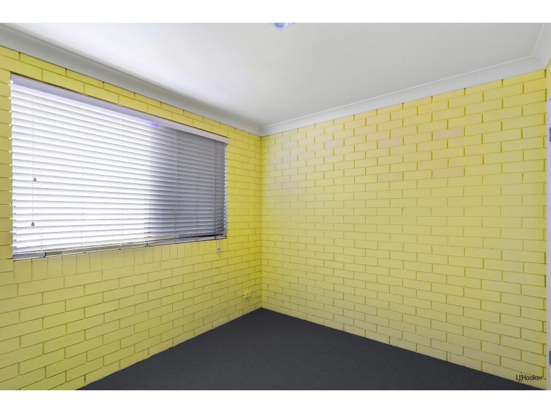 8/22-24 Duet Drive, Mermaid Waters QLD 4218
