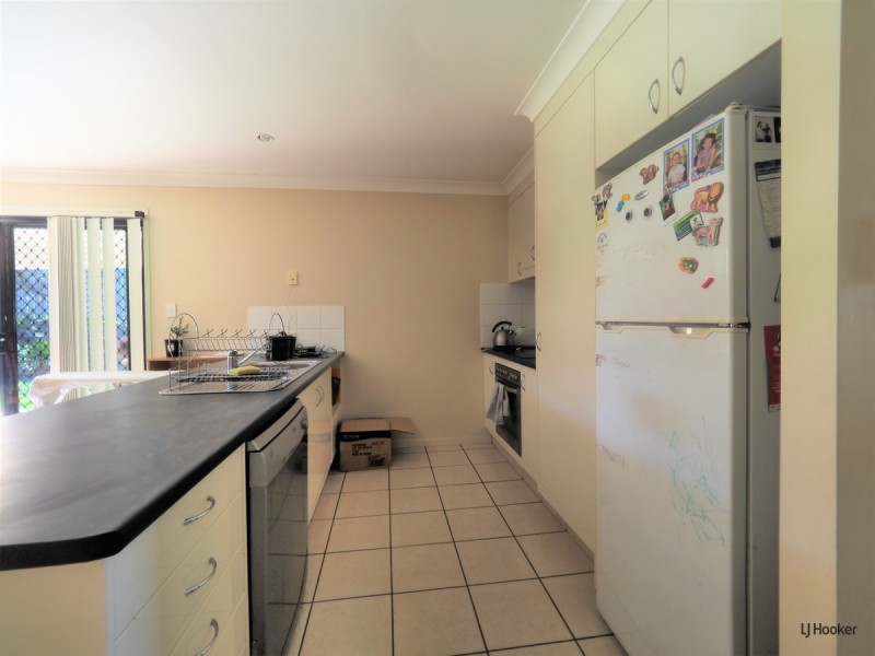 261 Universal Street, Oxenford QLD 4210