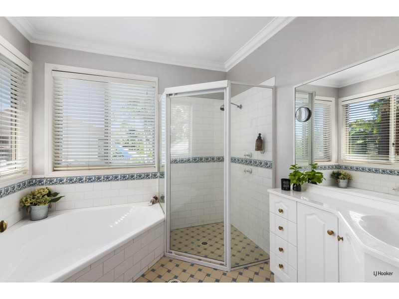 6 Yatama Place, Currumbin Waters QLD 4223