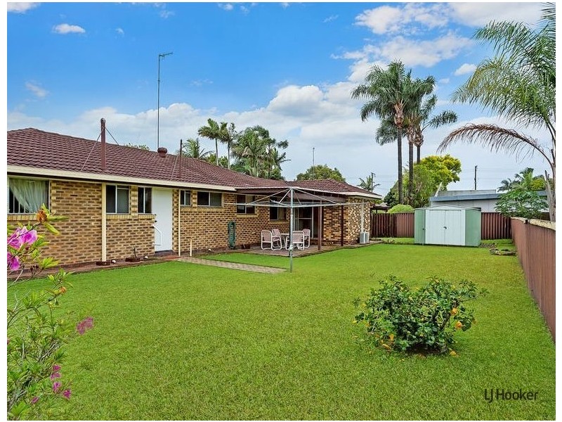 35 Colvillea Court, Palm Beach QLD 4221