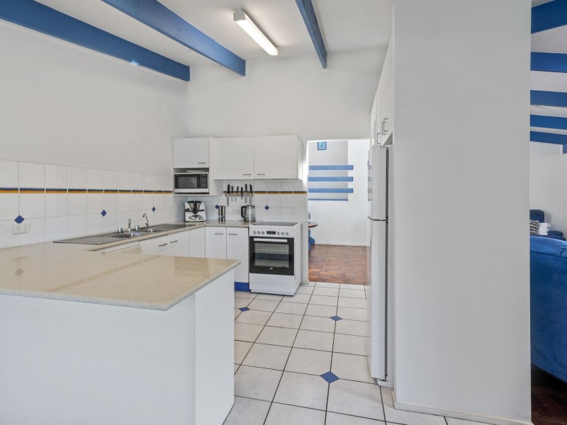 3 Rottnest Court, Elanora QLD 4221