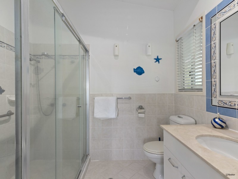 3 Rottnest Court, Elanora QLD 4221