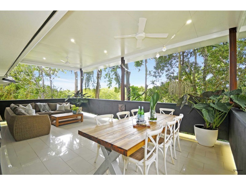 18 Domain Road, Currumbin QLD 4223