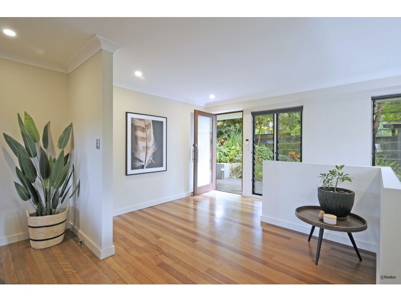 18 Domain Road, Currumbin QLD 4223