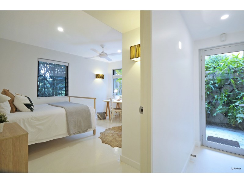 18 Domain Road, Currumbin QLD 4223