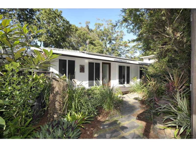 18 Domain Road, Currumbin QLD 4223