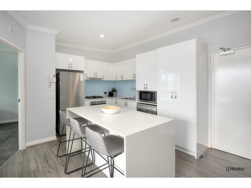 2205/10 Fifth Avenue, Palm Beach QLD 4221