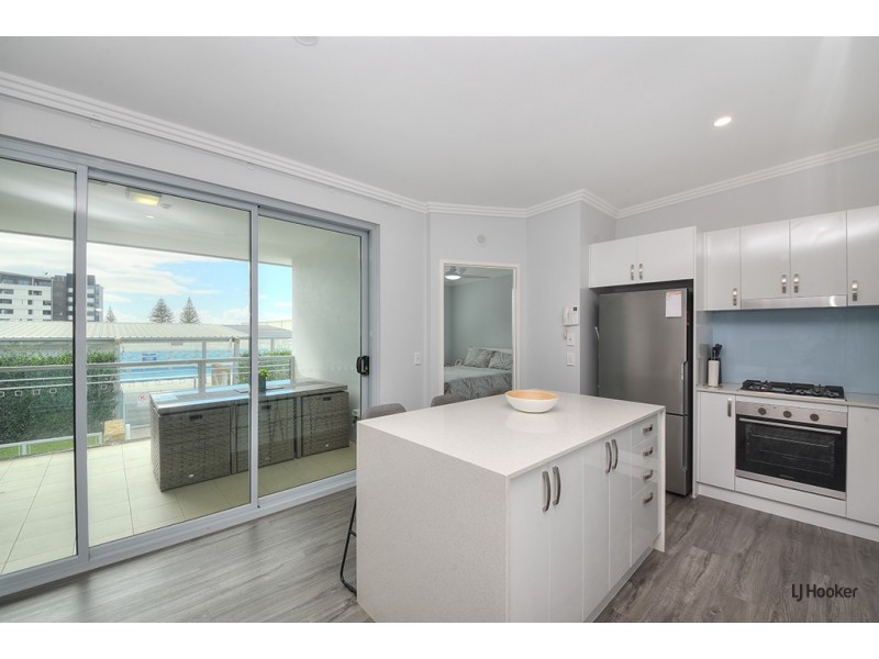 2205/10 Fifth Avenue, Palm Beach QLD 4221