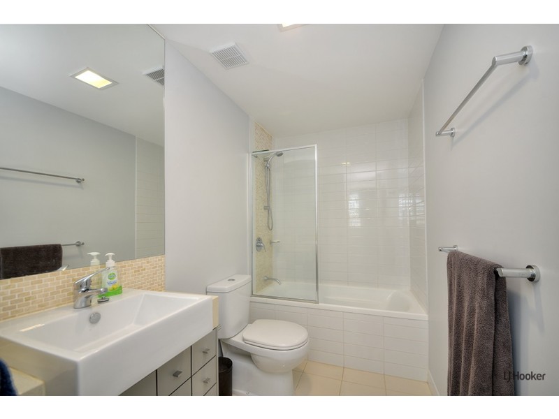 2205/10 Fifth Avenue, Palm Beach QLD 4221