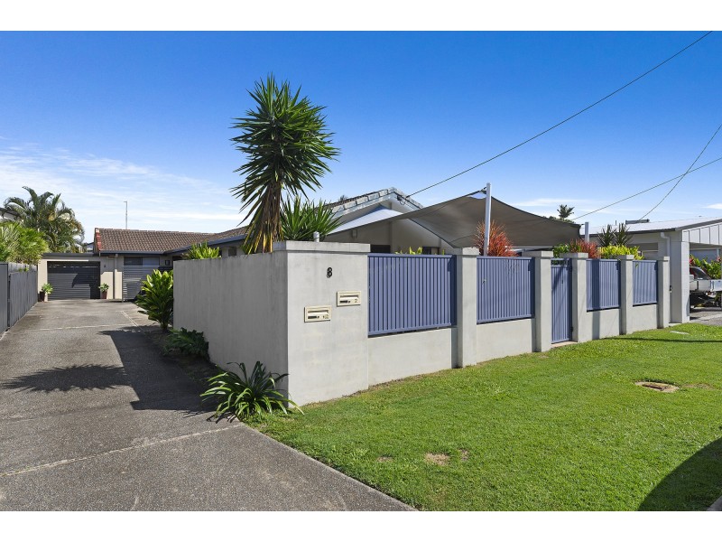 1/8 Morotai Avenue, Palm Beach QLD 4221