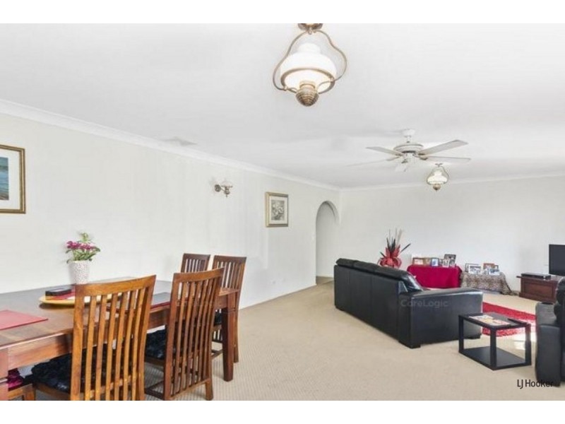 44 Fifth Avenue, Palm Beach QLD 4221