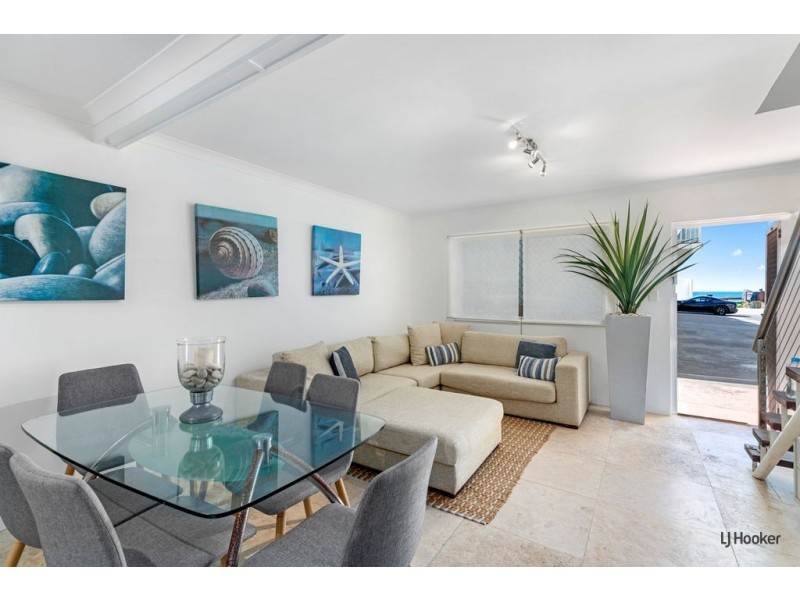 1/3 Nineteenth Avenue, Palm Beach QLD 4221