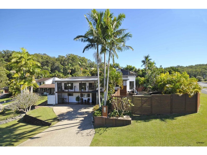 95 Ware Drive, Currumbin Waters QLD 4223