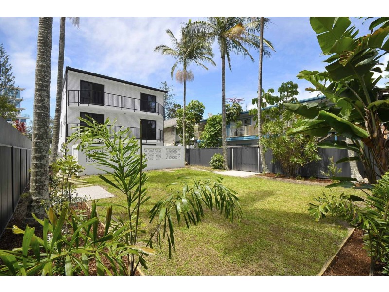4/213 Boundary Street, Coolangatta QLD 4225